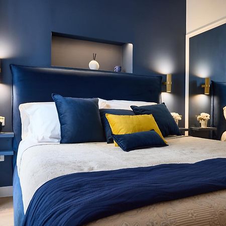 Vista Piazza Dei Martiri Bed & Breakfast เนเปิลส์ ภายนอก รูปภาพ
