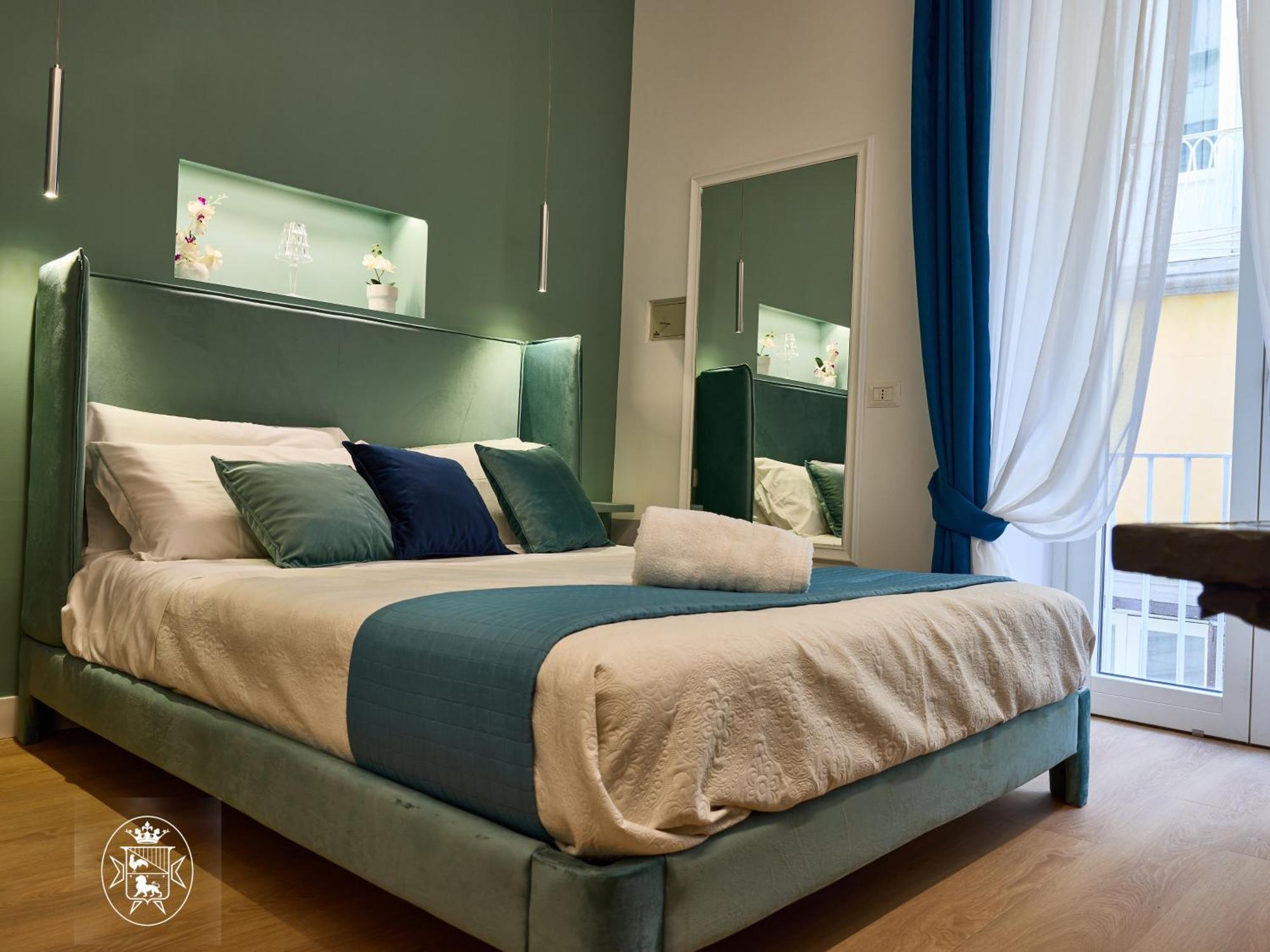 Vista Piazza Dei Martiri Bed & Breakfast เนเปิลส์ ภายนอก รูปภาพ