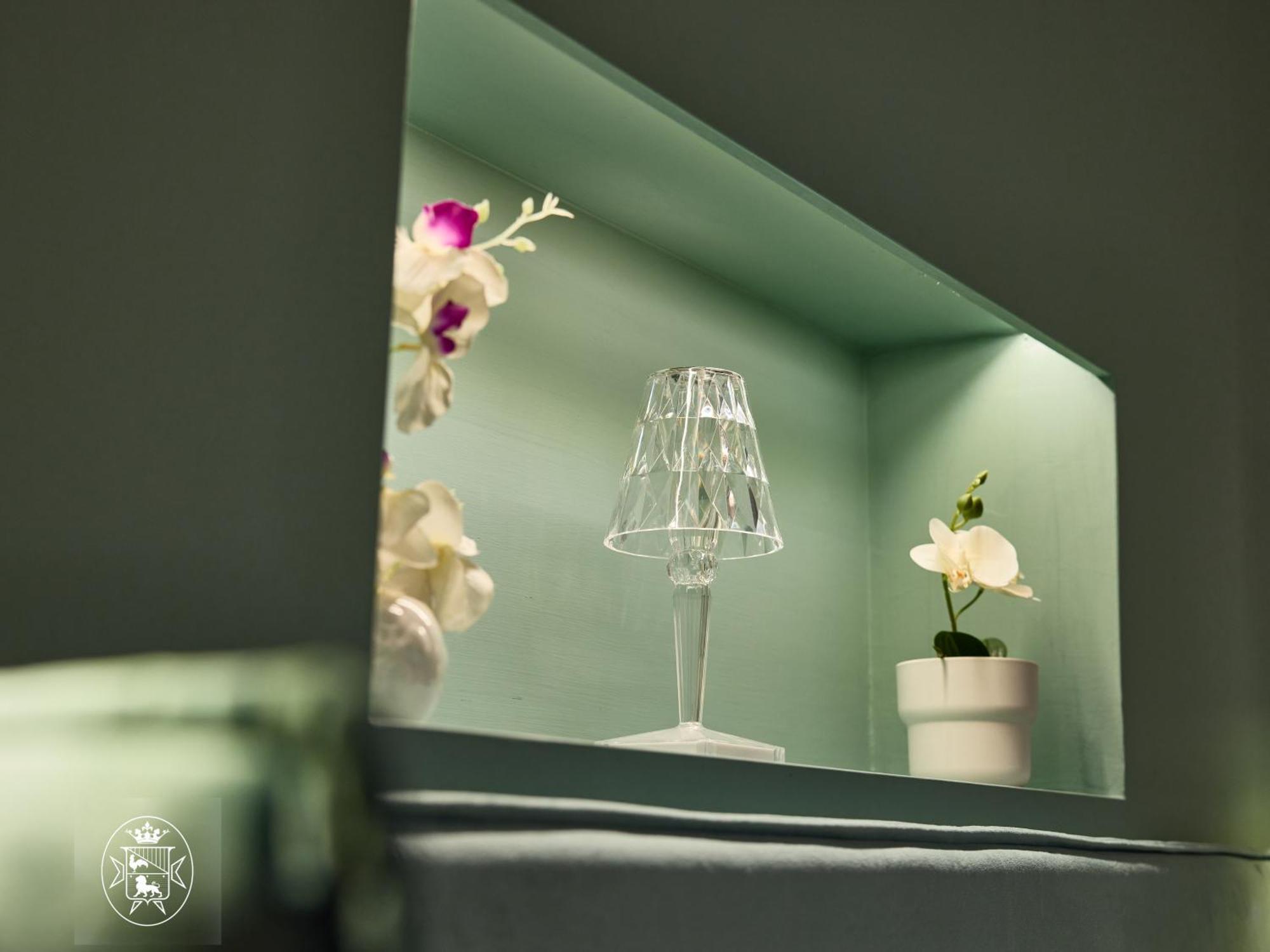 Vista Piazza Dei Martiri Bed & Breakfast เนเปิลส์ ภายนอก รูปภาพ