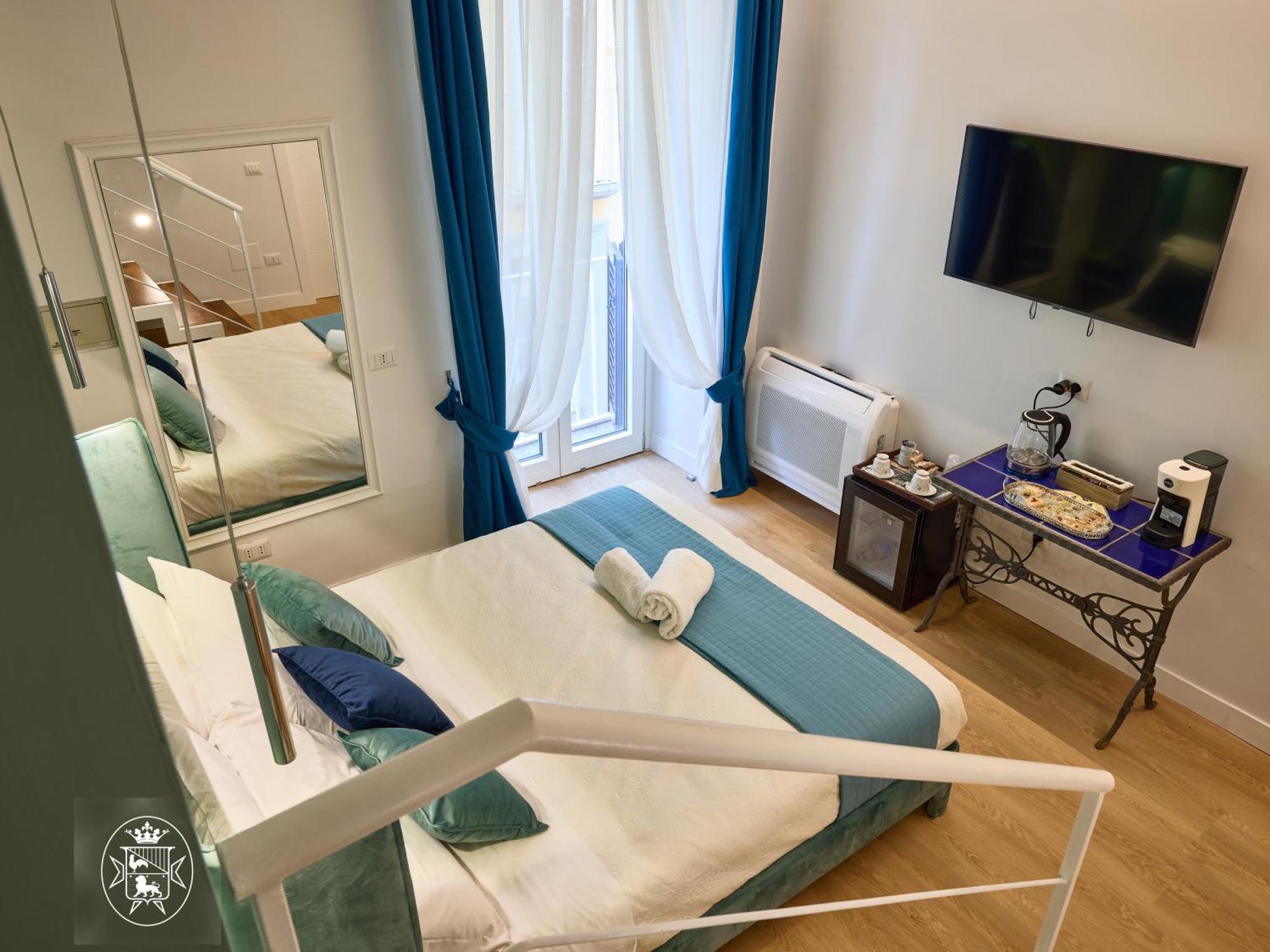 Vista Piazza Dei Martiri Bed & Breakfast เนเปิลส์ ภายนอก รูปภาพ