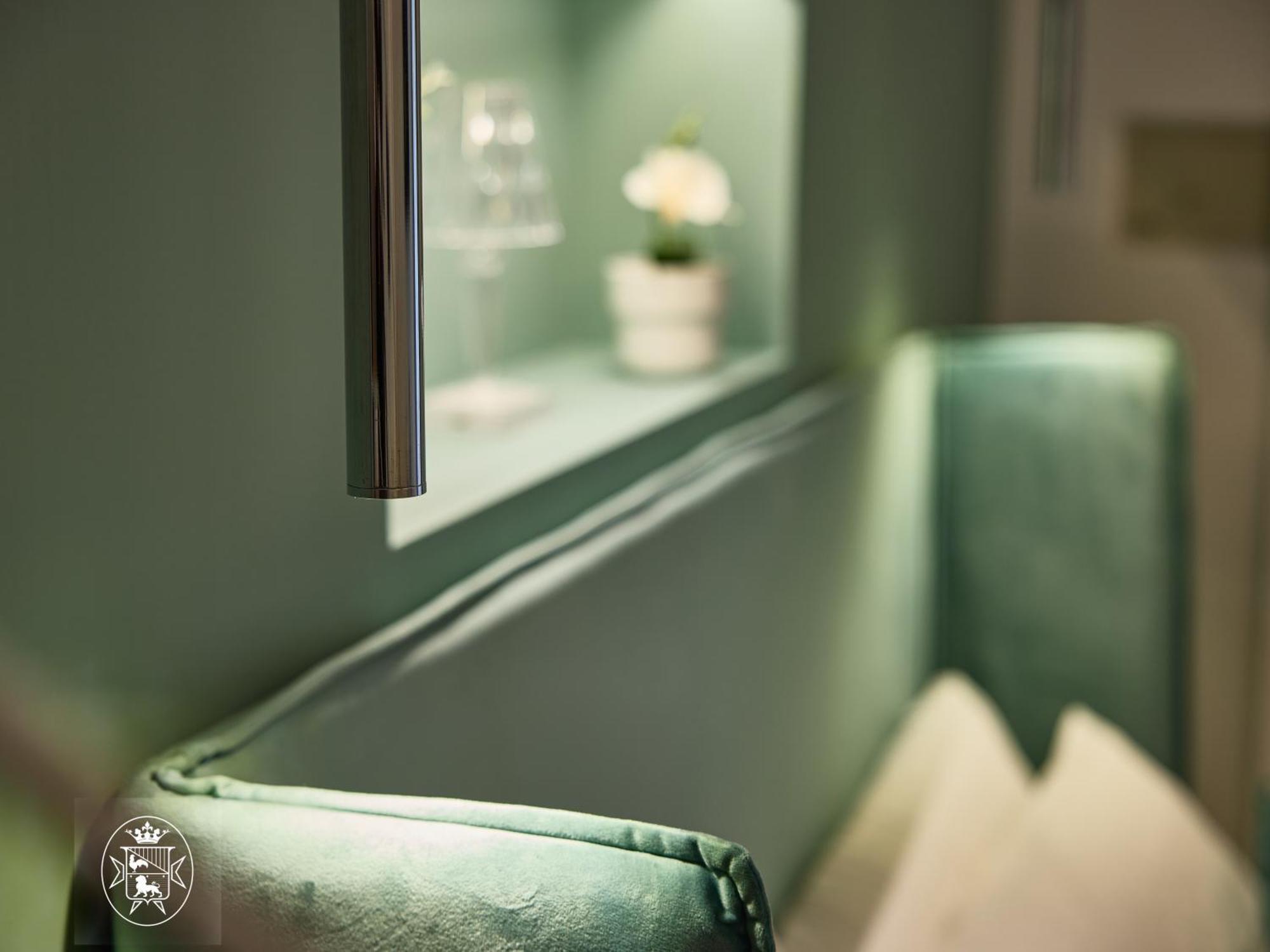 Vista Piazza Dei Martiri Bed & Breakfast เนเปิลส์ ภายนอก รูปภาพ